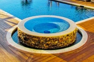 rimflow-spa-on-custom-pool-190B